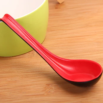 2vnt/komplektas Raudona Juoda Spalva Namų stalo įrankiai Japonijos Plastiko Dubenį Sriubos PorridgeCatering Sriuba Maitinimo Šaukštas Virtuvės Virimo Indų 0