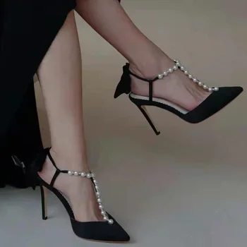 2021 vasaros nauji zomšiniai pearl stiletto sexy sandalai, T-formos, su Baotou nurodė lankas juoda pokylių suknelė moterų bendrosios batai